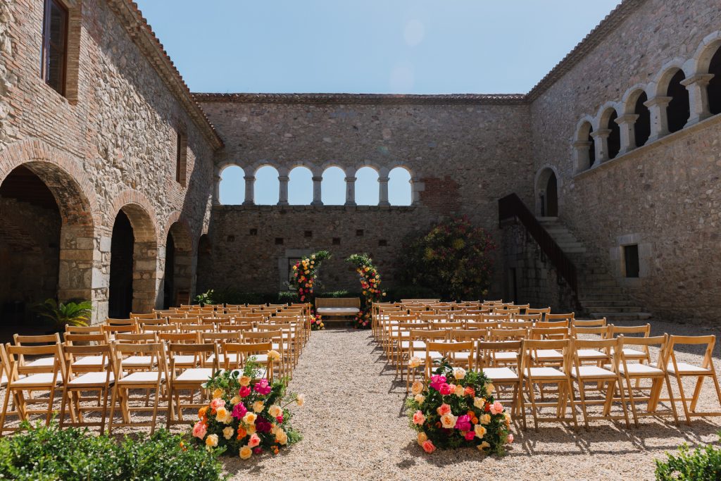 14 masías para bodas en Barcelona 10 Foto de Monasterio para bodas en el Montseny, espacio histórico rodeado de bosques y espiritualidad.