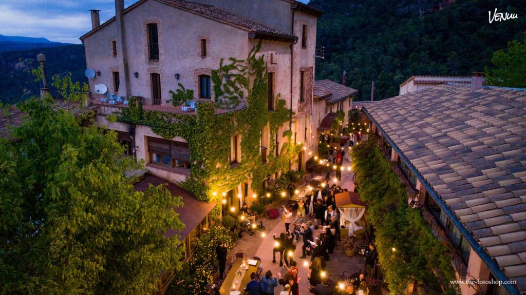 14 masías para bodas en Barcelona 7 Foto de la masía para bodas Masía El Folló, finca ecológica en el Montseny con cocina creativa y entorno natural.