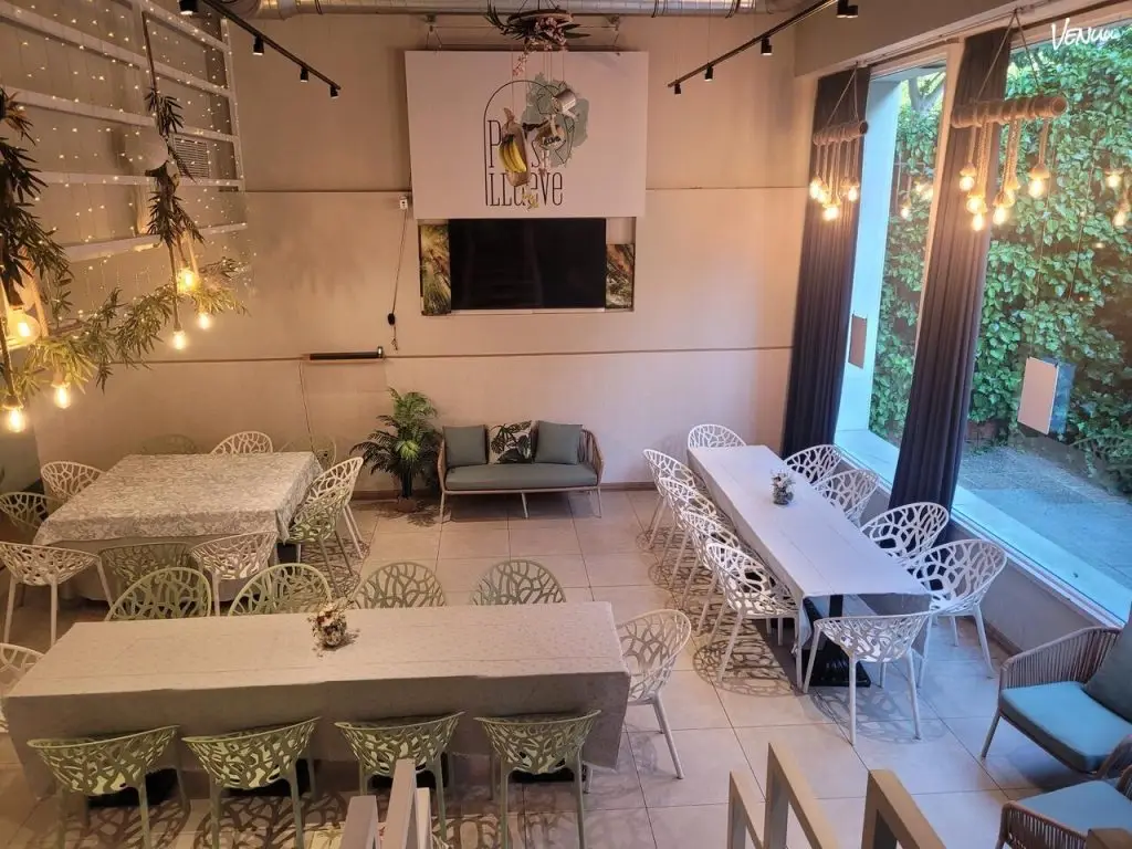 Sitios para celebrar comuniones en Madrid 9 Foto de Por si Llueve, espacio versátil y acogedor en Chamartín para comuniones originales y creativas.