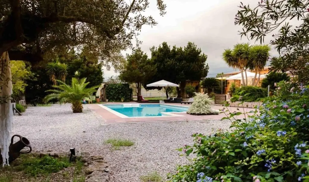 Foto de Casa Rincón, una casa rural con piscina y jardín para bodas íntimas y fiestas privadas.