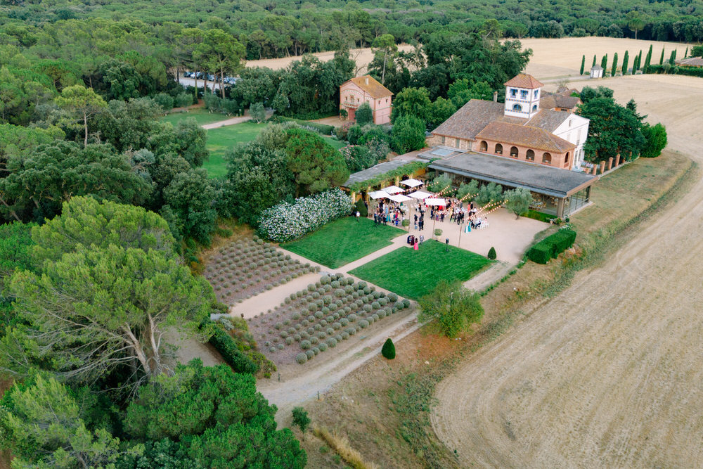 vista aerea con dron de la roureda