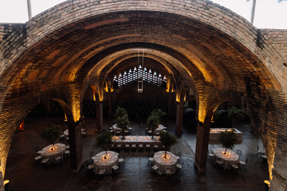 Boda en Caves Codorniu