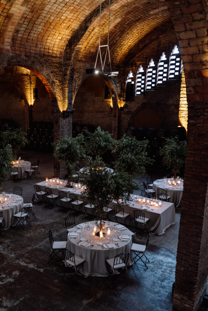Boda en Caves Codorniu