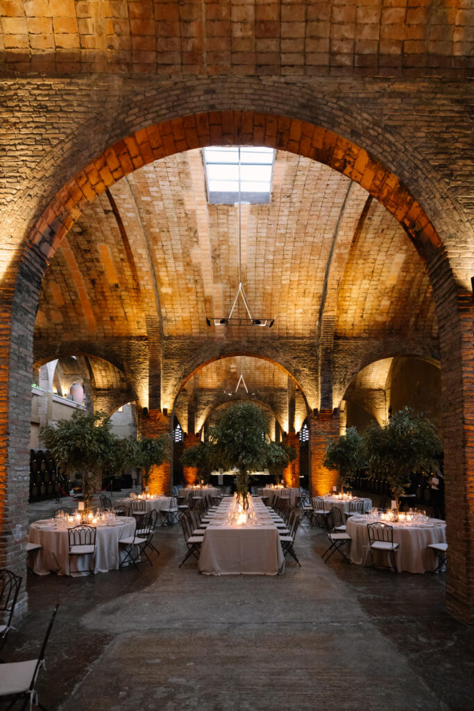 Boda en Caves Codorniu