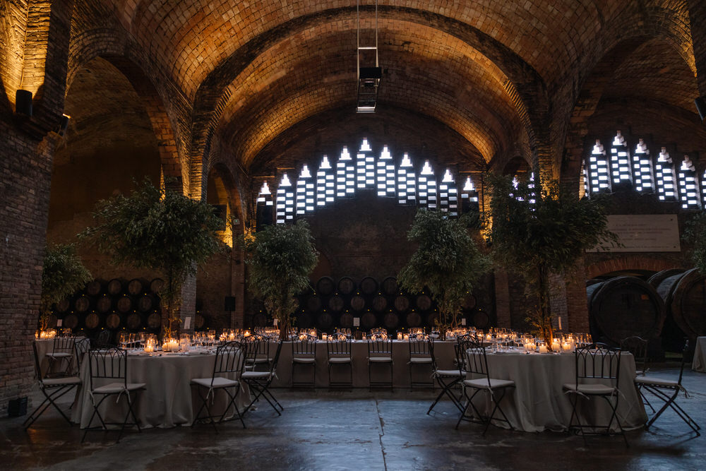 Boda en Caves Codorniu