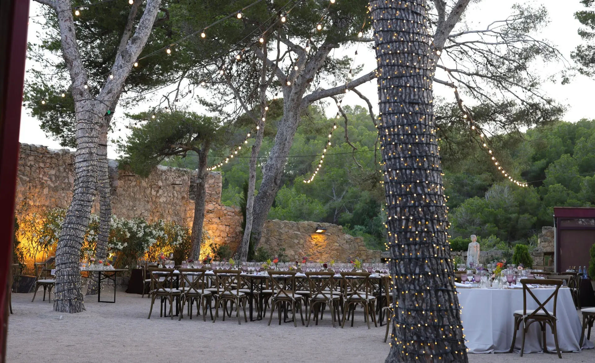Plaza interior del Castell de Tamarit
