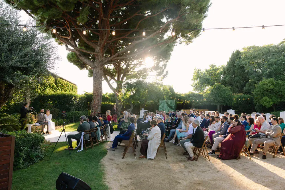 Otro momento de la boda de Clare y Joan en Esplugues